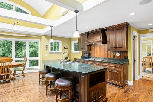 4700 Eastwood Circle, Minnetonka, MN 55345