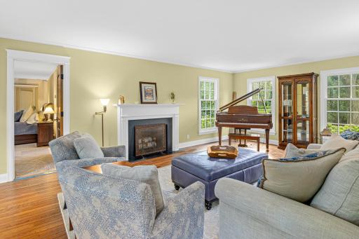4700 Eastwood Circle, Minnetonka, MN 55345