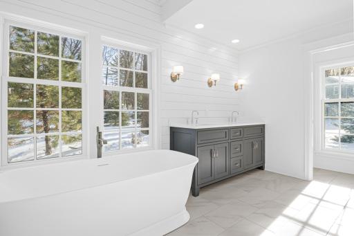 4700 Eastwood Circle, Minnetonka, MN 55345