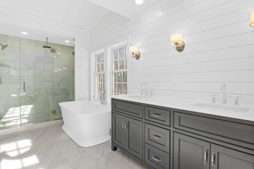 4700 Eastwood Circle, Minnetonka, MN 55345