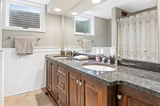 4700 Eastwood Circle, Minnetonka, MN 55345