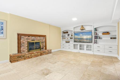 4700 Eastwood Circle, Minnetonka, MN 55345