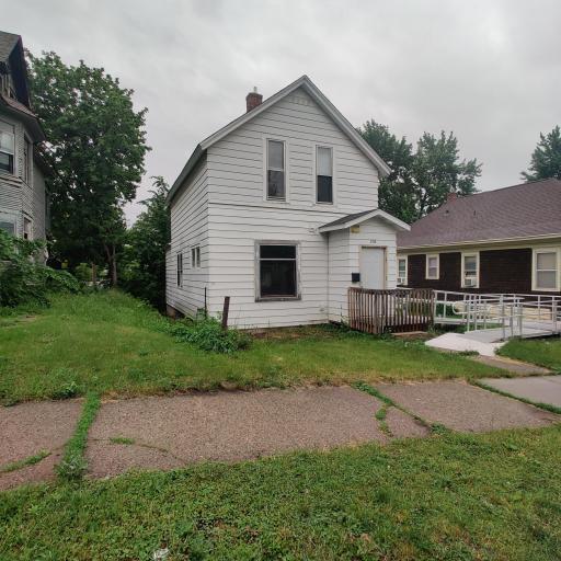 2122 Irving Avenue N, Minneapolis, MN 55411 - 2bed/1bath Jordan Neighborhood home with a fresh remodel!