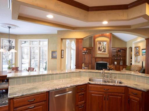 14934 Pixie Point Cir SE Prior Lake MN 55372 USA-032-029-031-MLS_Size.jpg