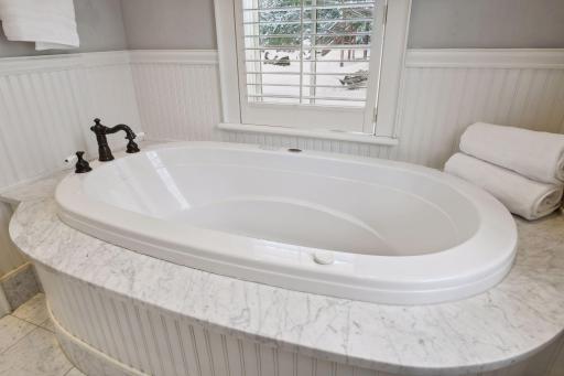 1074 Wildhurst Trail, Orono, MN 55364