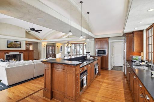 1074 Wildhurst Trail, Orono, MN 55364
