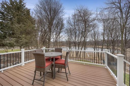 New maintenance free deck overlooking the backyard and Saunders Lake.