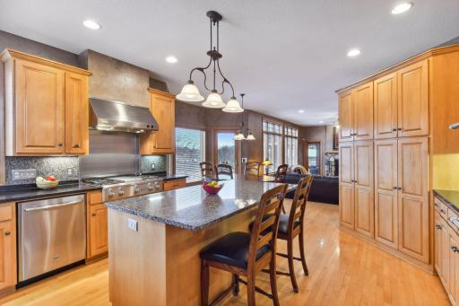 2885 Becker Road, Maple Plain, MN 55359