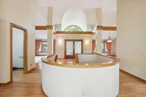 65 Gideons Point Road, Excelsior, MN 55331