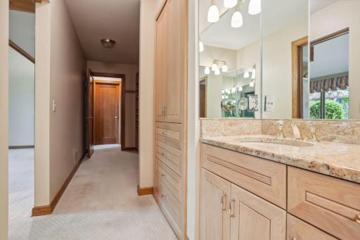 65 Gideons Point Road, Excelsior, MN 55331