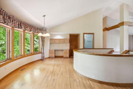 65 Gideons Point Road, Excelsior, MN 55331