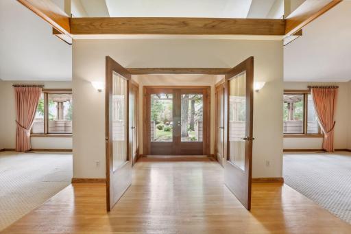 65 Gideons Point Road, Excelsior, MN 55331