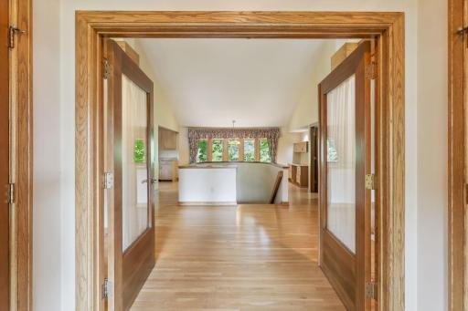65 Gideons Point Road, Excelsior, MN 55331