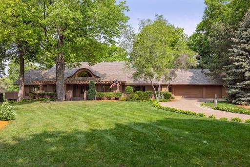 65 Gideons Point Road, Excelsior, MN 55331