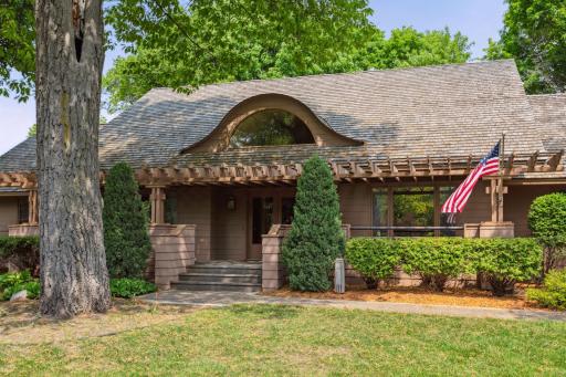 65 Gideons Point Road, Excelsior, MN 55331