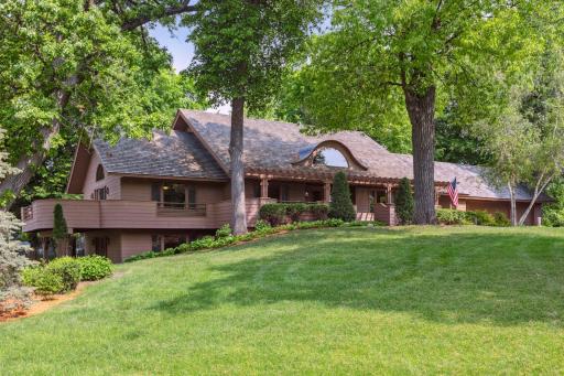 65 Gideons Point Road, Excelsior, MN 55331