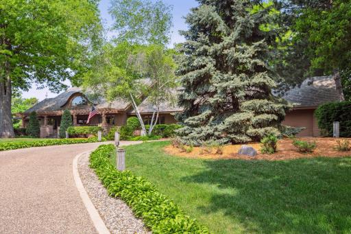 65 Gideons Point Road, Excelsior, MN 55331