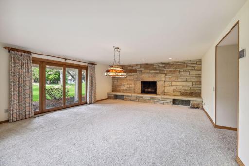 65 Gideons Point Road, Excelsior, MN 55331