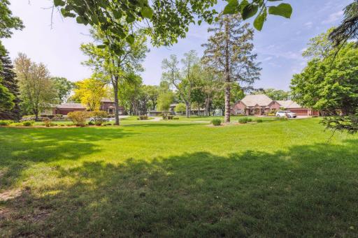 65 Gideons Point Road, Excelsior, MN 55331