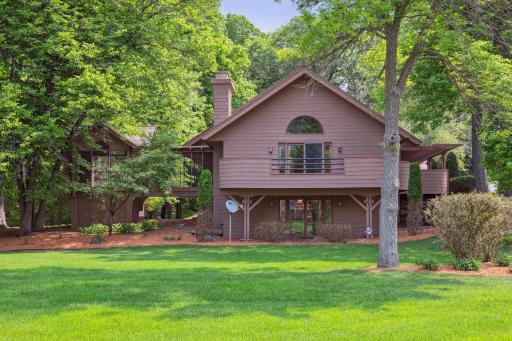 65 Gideons Point Road, Excelsior, MN 55331