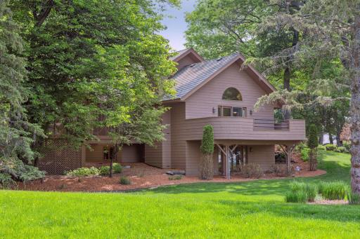65 Gideons Point Road, Excelsior, MN 55331