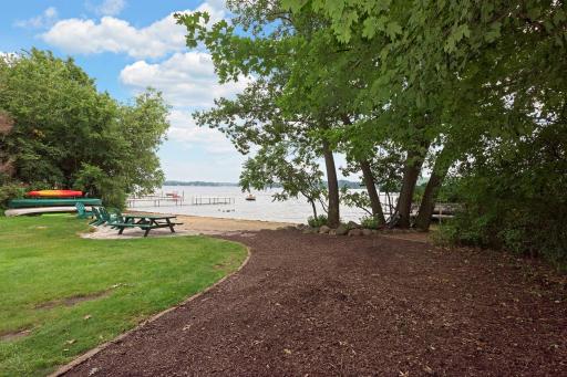 65 Gideons Point Road, Excelsior, MN 55331