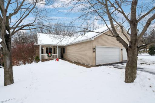 Welcome to 2163 Overlook Drive in West Bloomington!