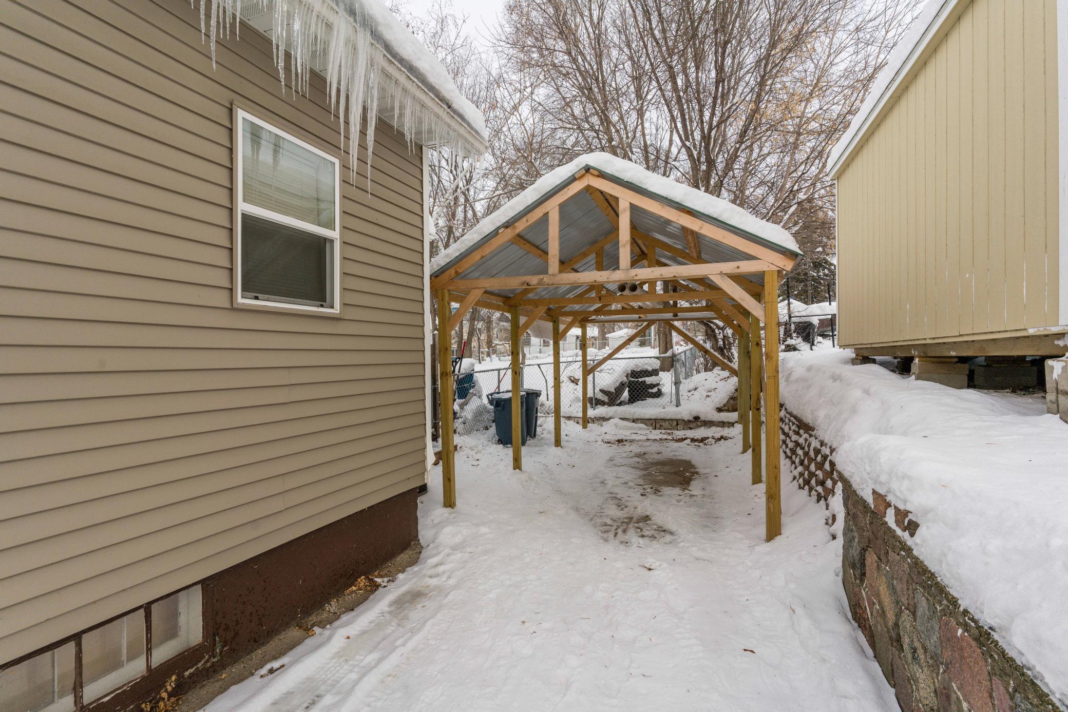 Carport