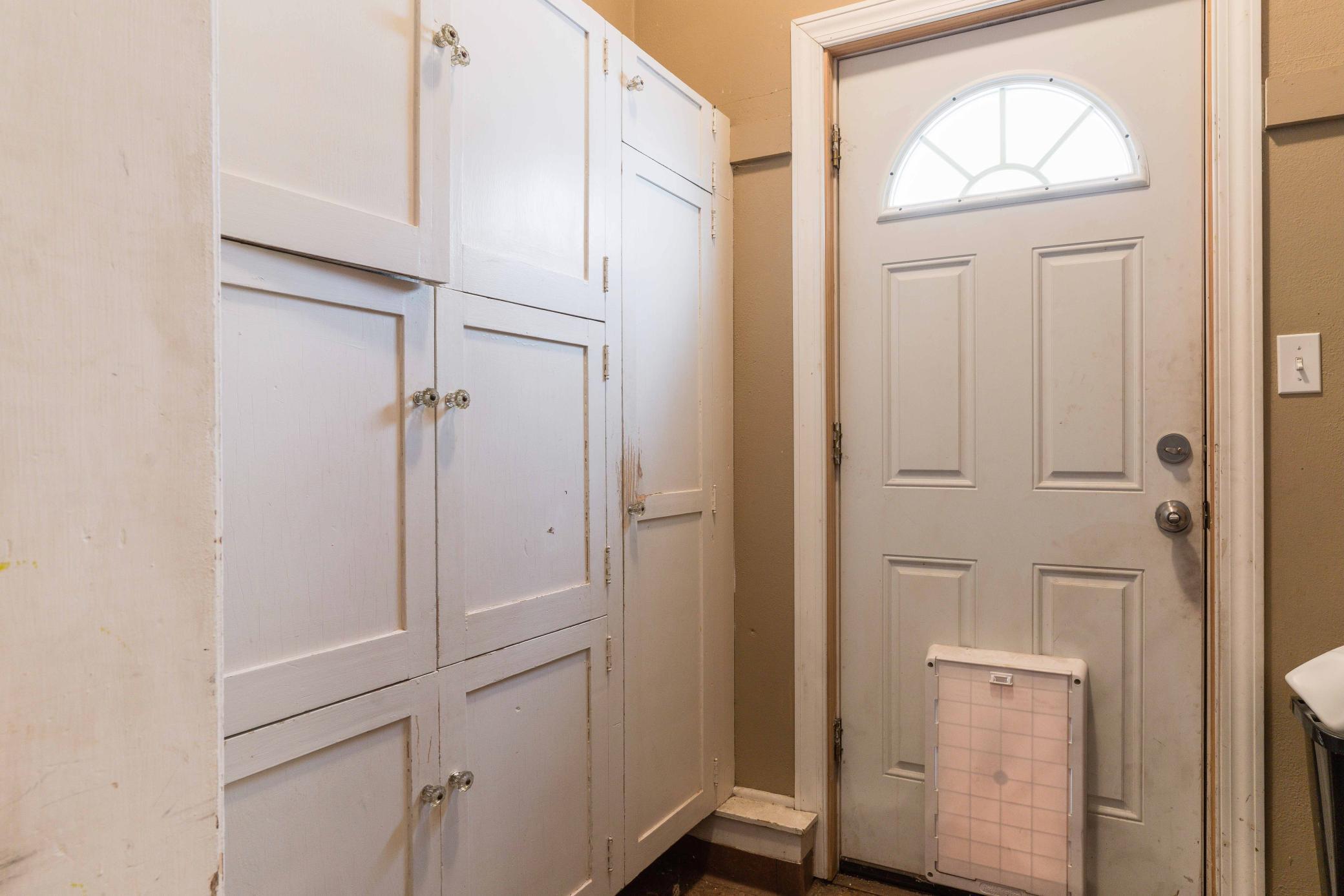 Back Entry - Storage