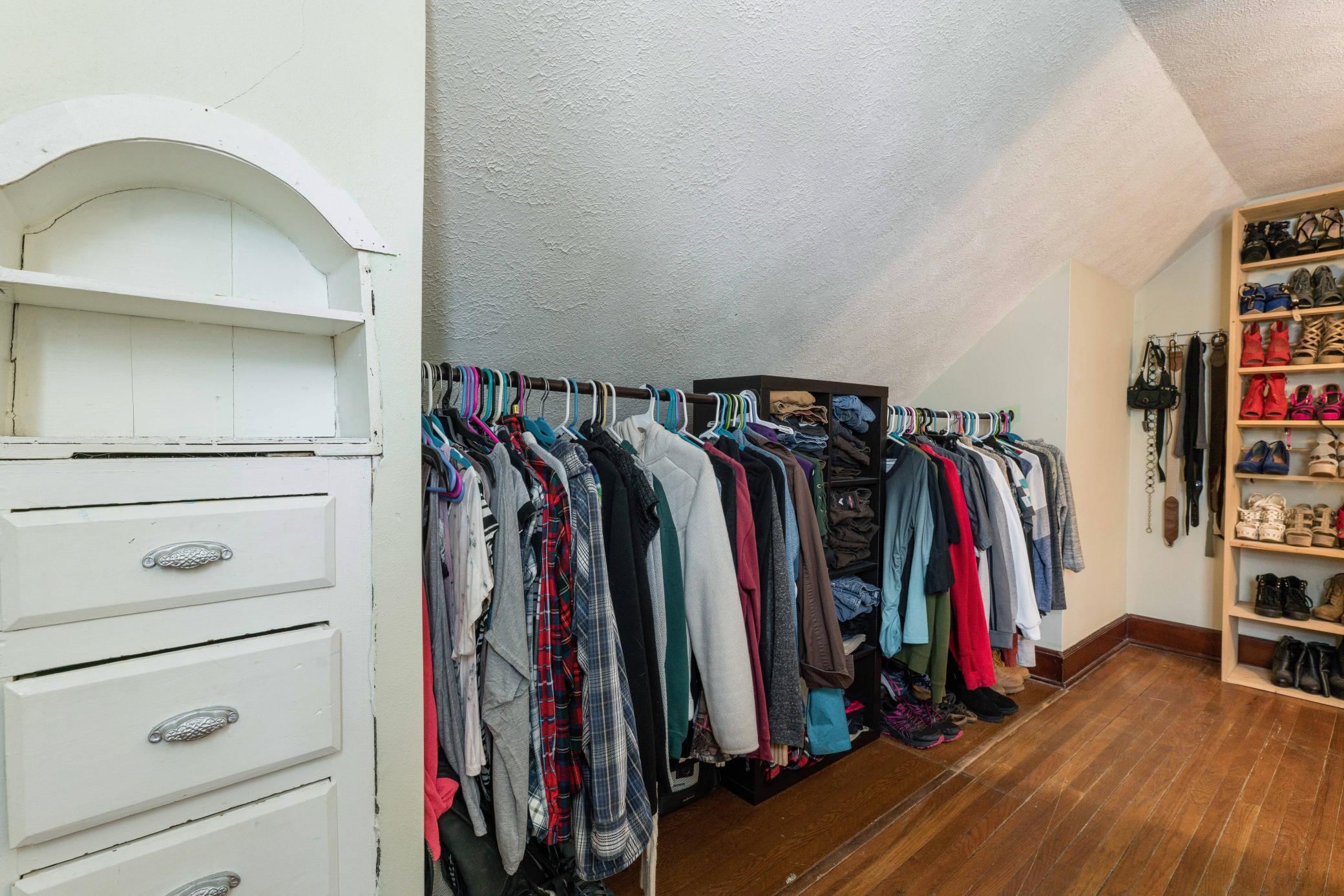 Upper Floor Space