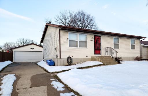 1585 8 1/2 Street SE, Rochester, MN 55904