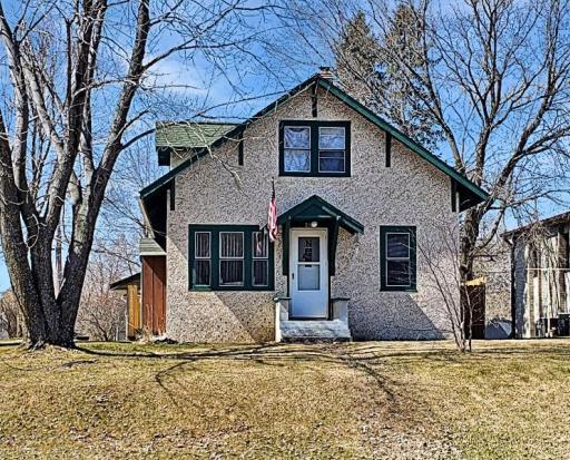 212 SW 4th St, Brainerd, MN 56401