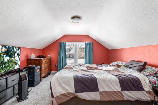 212 SW 4th St, Brainerd, MN 56401