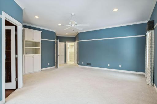18038 Bearpath Trail, Eden Prairie, MN 55347
