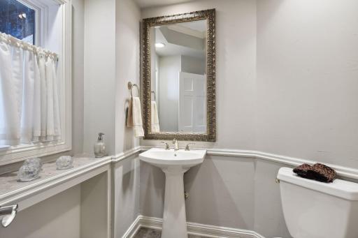 18038 Bearpath Trail, Eden Prairie, MN 55347