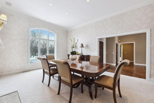 18038 Bearpath Trail, Eden Prairie, MN 55347