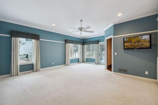 18038 Bearpath Trail, Eden Prairie, MN 55347