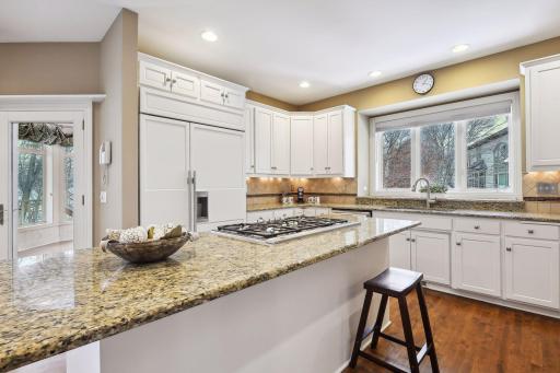 18038 Bearpath Trail, Eden Prairie, MN 55347