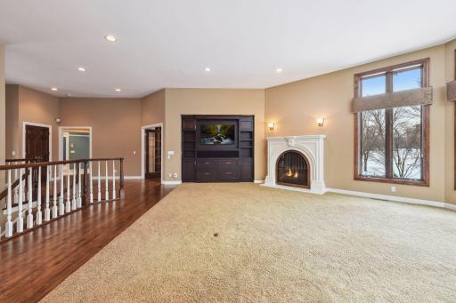 18038 Bearpath Trail, Eden Prairie, MN 55347