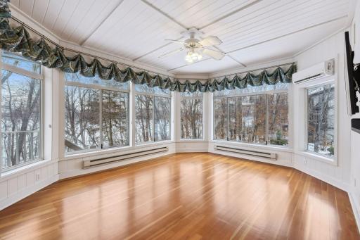 18038 Bearpath Trail, Eden Prairie, MN 55347