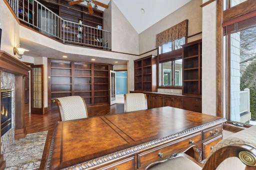 18038 Bearpath Trail, Eden Prairie, MN 55347