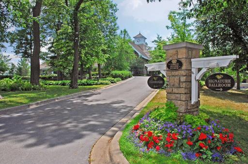 18038 Bearpath Trail, Eden Prairie, MN 55347