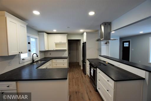 108 12th Avenue SE, Roseau, MN 56751
