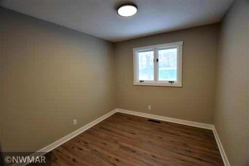 108 12th Avenue SE, Roseau, MN 56751