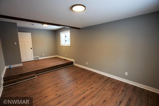 108 12th Avenue SE, Roseau, MN 56751