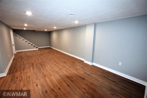 108 12th Avenue SE, Roseau, MN 56751