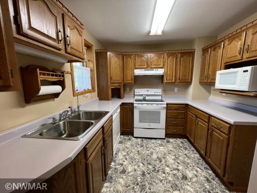 227 4th Street S, Greenbush, MN 56726