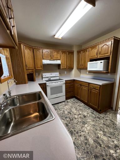 227 4th Street S, Greenbush, MN 56726