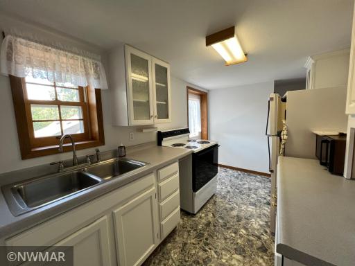 227 4th Street S, Greenbush, MN 56726