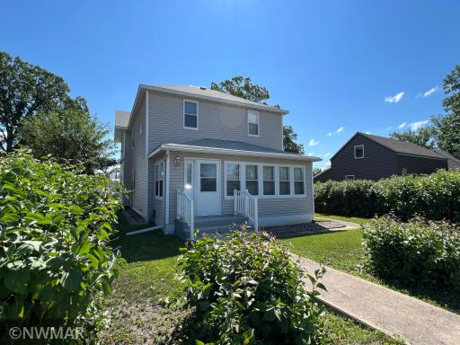 227 4th Street S, Greenbush, MN 56726